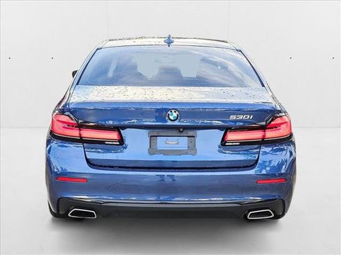 Used 2021 BMW 530i w/ Premium Package image 7
