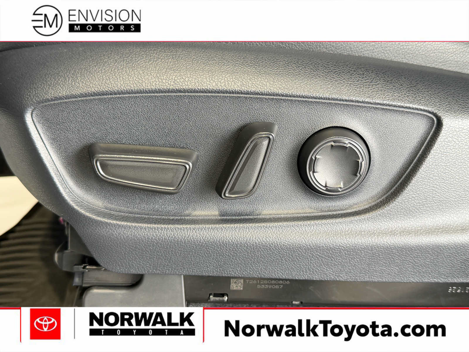 Certified 2026 Toyota Tacoma TRD Sport w/ TRD Sport Premium Package AWD/4WD image 19