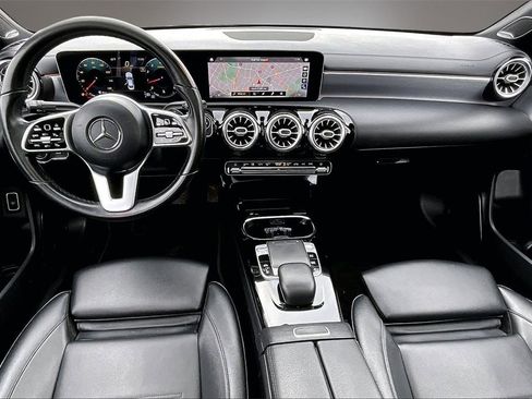 Used 2020 Mercedes-Benz CLA 250 image 7