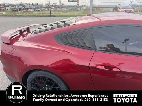 Used 2019 Ford Mustang Premium w/ Ecoboost Performance Package image 3