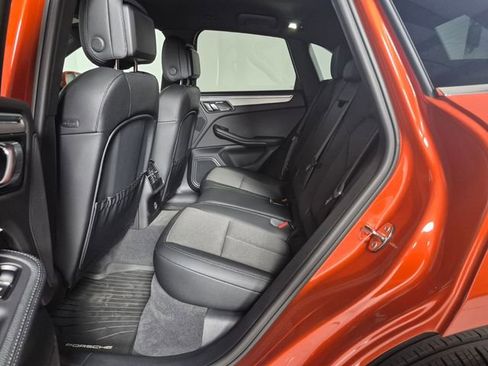 Used 2022 Porsche Macan S image 30