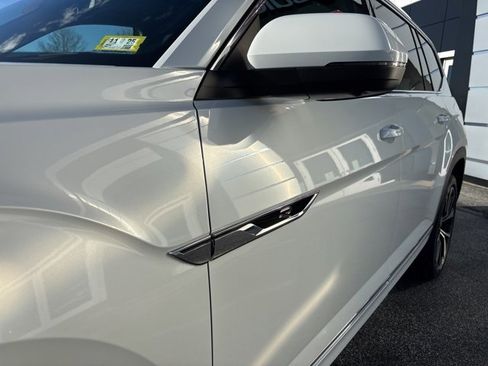 Used 2024 Volkswagen Atlas SEL Premium R-Line image 10