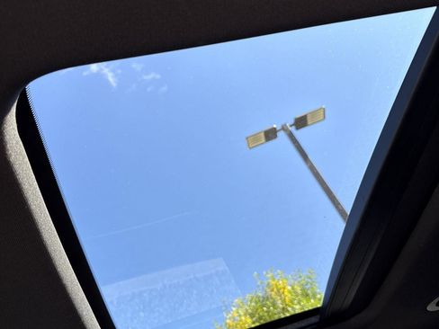 Used 2023 Buick Enclave Premium w/ Experience Buick Package image 15