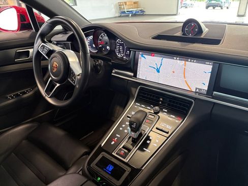 Used 2018 Porsche Panamera w/ Premium Package Plus RWD image 28