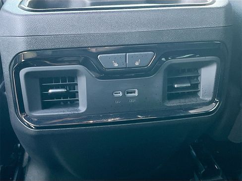 Used 2024 GMC Sierra 1500 AT4 w/ Technology Package image 26