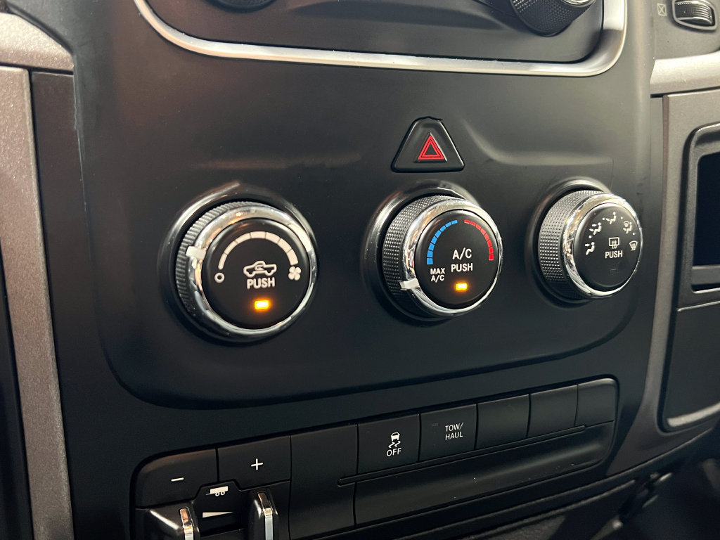Used 2014 RAM 1500 Express AWD/4WD image 23
