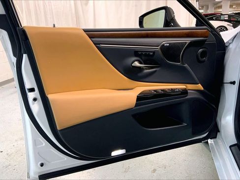 Used 2024 Lexus ES 350 Ultra Luxury image 21