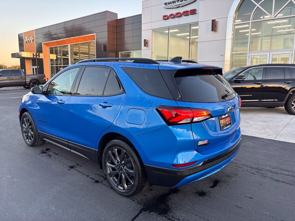 Used 2024 Chevrolet Equinox RS FWD image 3