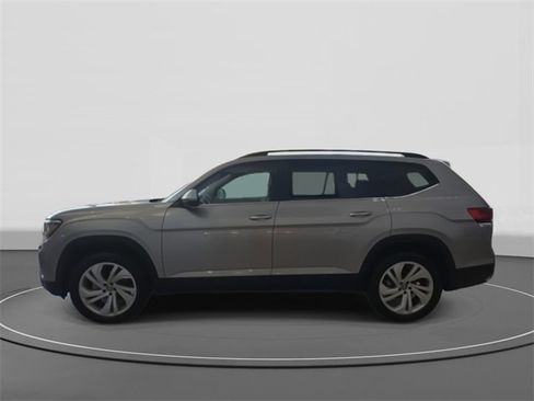 Used 2023 Volkswagen Atlas SE image 4