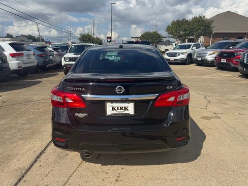 Used 2019 Nissan Sentra SR w/ Exterior Package image 4