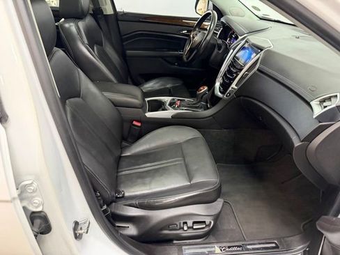 Used 2016 Cadillac SRX Luxury FWD image 36