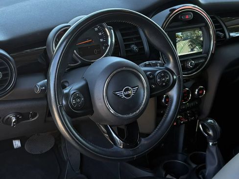 Used 2019 MINI Cooper 2-Door Hardtop FWD image 12