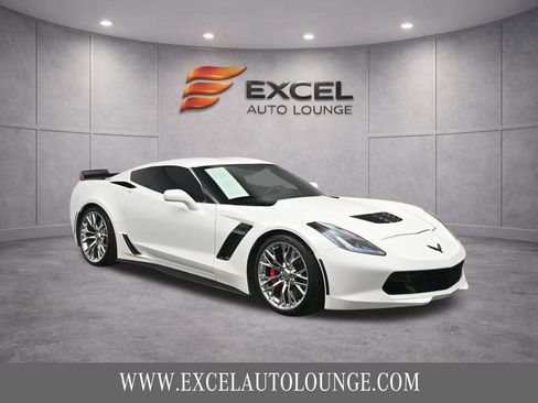 Used 2016 Chevrolet Corvette Z06 w/ 2LZ Preferred Equipment Group RWD image 11