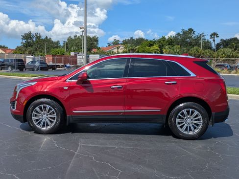 Used 2019 Cadillac XT5 Luxury FWD image 3