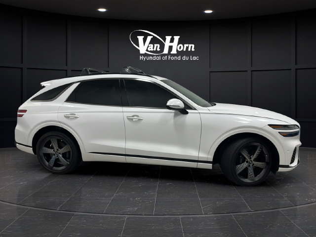 Used 2025 Genesis GV70 2.5T w/ Sport Prestige Package AWD/4WD image 8