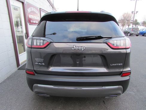 Used 2022 Jeep Cherokee Limited AWD/4WD image 3