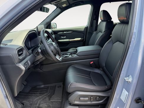 New 2026 Honda Pilot TrailSport image 10