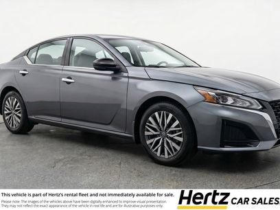 Used 2025 Nissan Altima 2.5 SV