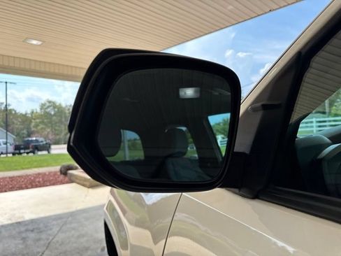 Used 2019 Toyota Tacoma SR AWD/4WD image 28