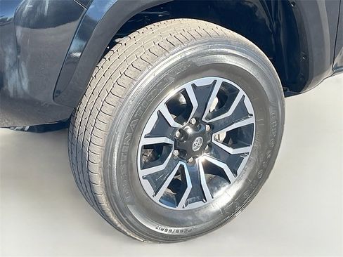 Used 2023 Toyota Tacoma TRD Sport image 28