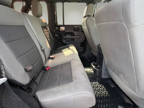 Used 2009 Jeep Wrangler Unlimited X w/ PWR Convenience Group image 23
