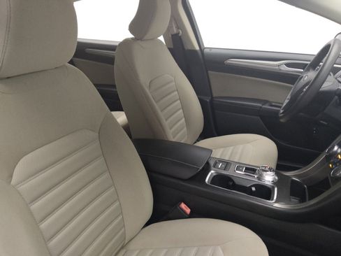 Used 2018 Ford Fusion S image 21