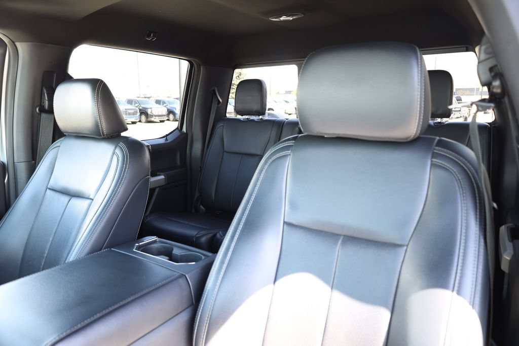 Used 2022 Ford F350 Lariat w/ Black Appearance Package AWD/4WD image 17