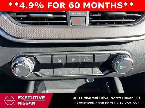 New 2025 Nissan Altima 2.5 SR image 17