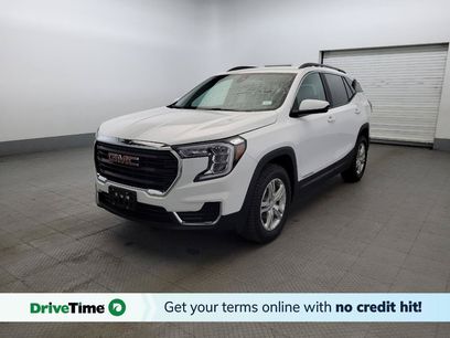 Used 2024 GMC Terrain SLE w/ Driver Convenience Package