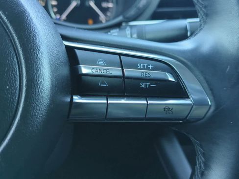 New 2026 MAZDA MAZDA3 Hatchback w/Premium Plus Pkg image 24