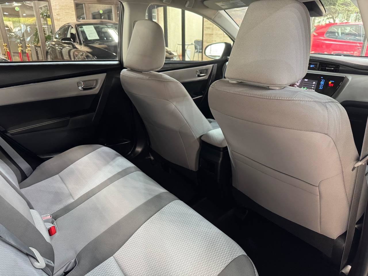 Used 2019 Toyota Corolla LE FWD image 11