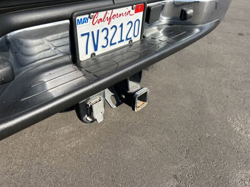 Used 2005 Chevrolet Avalanche Z71 w/ Sun And Sound Package image 23