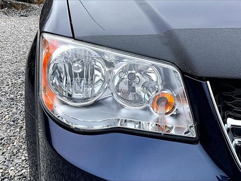 Used 2017 Dodge Grand Caravan SE w/ Power Window Group image 24