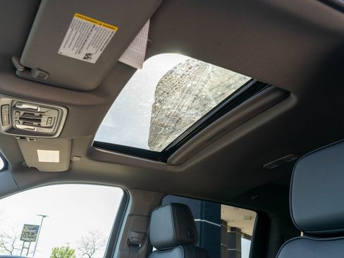 Used 2025 GMC Sierra 2500 Denali w/ Denali Reserve Package image 25