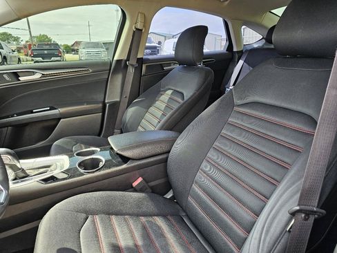 Used 2013 Ford Fusion SE FWD image 6