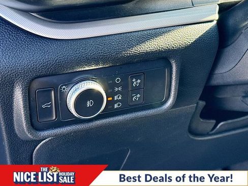 Used 2020 Ford Explorer XLT w/ Equipment Group 202A image 10