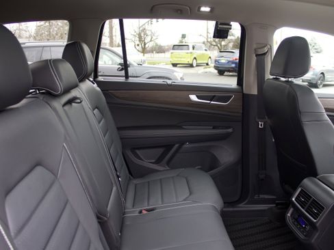 New 2026 Volkswagen Atlas SEL image 35
