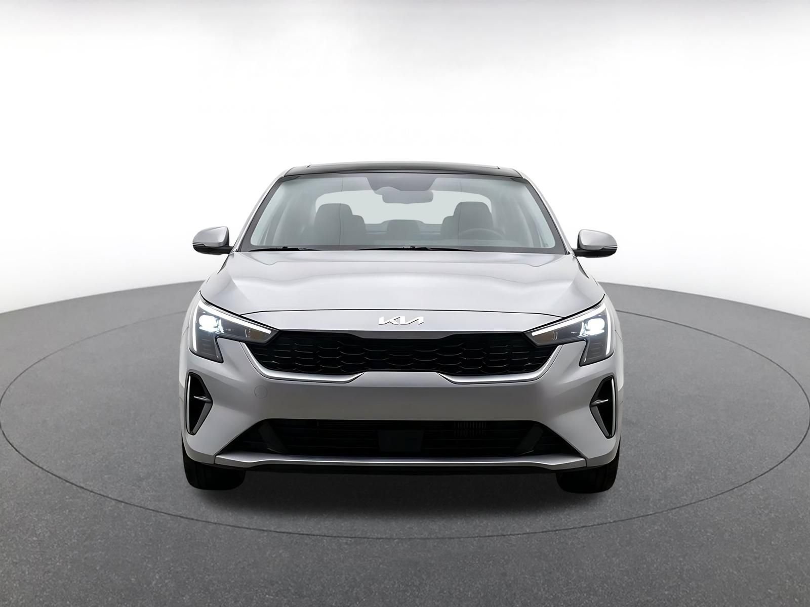 Used 2026 Kia K4 FWD image 2