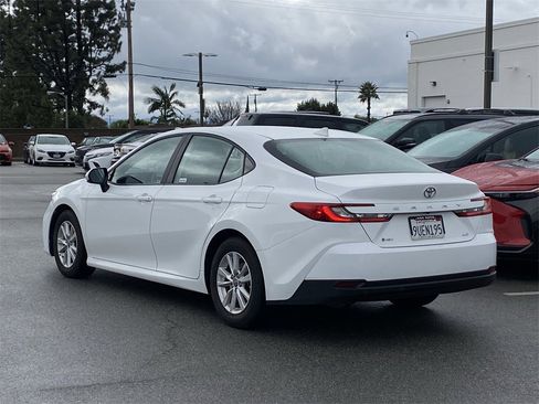 Certified 2025 Toyota Camry LE image 4