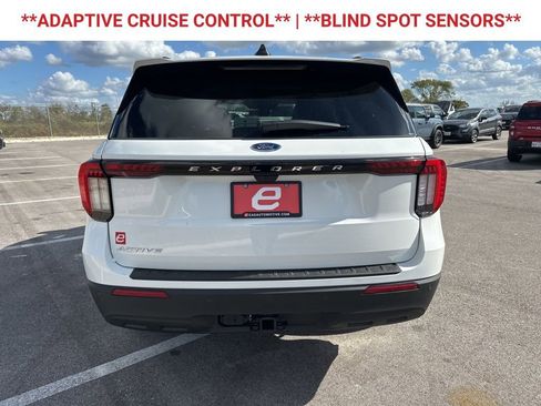 Used 2026 Ford Explorer Active image 7