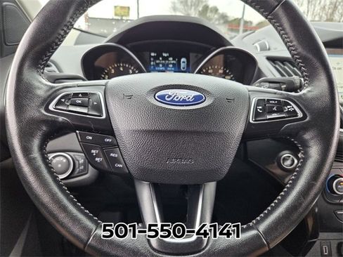 Used 2019 Ford Escape SE image 29