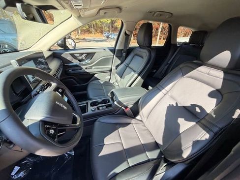 New 2026 Lincoln Corsair Premiere image 14