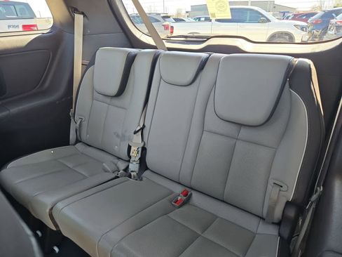 Used 2015 Kia Sedona SX Limited image 37