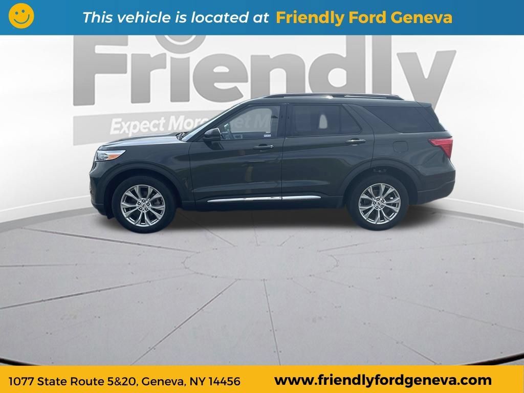 Used 2024 Ford Explorer XLT w/ Equipment Group 202A AWD/4WD image 8