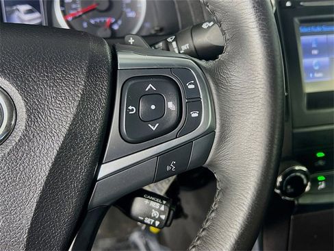 Used 2017 Toyota Camry SE image 17