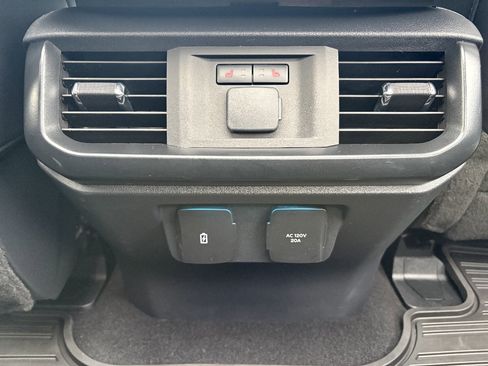 Certified 2023 Ford F150 Raptor w/ Raptor Carbon Fibre Package image 42