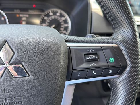 Used 2024 Mitsubishi Outlander SE FWD image 22