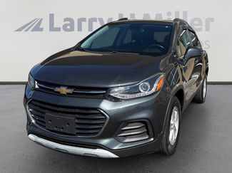 Used 2017 Chevrolet Trax LT w/ LT Convenience Package image 1
