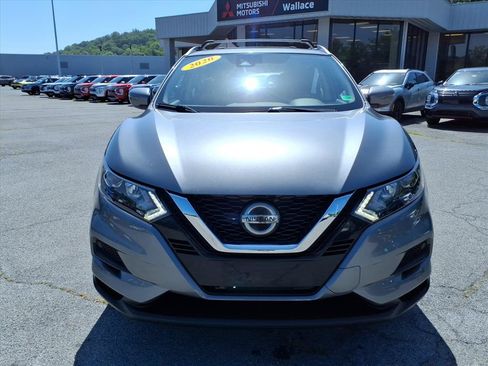 Certified 2020 Nissan Rogue Sport SV FWD image 2