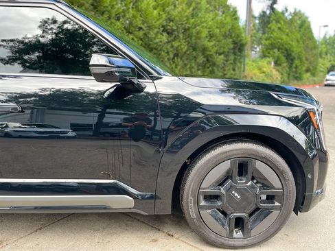 Used 2024 Kia EV9 GT-Line AWD/4WD image 2